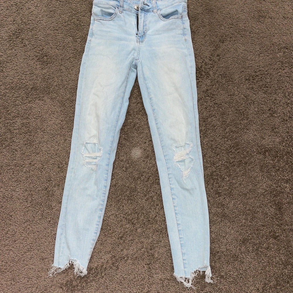 AMERICAN EAGLE JEANS